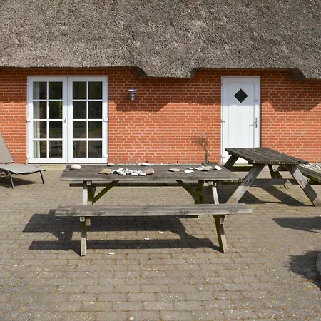 Дом отдыха Gorgeous In Ulfborg With Sauna