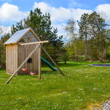 Gorgeous In Ulfborg With Sauna Дом отдыха